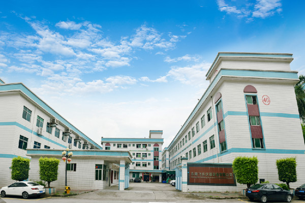 厂房门口